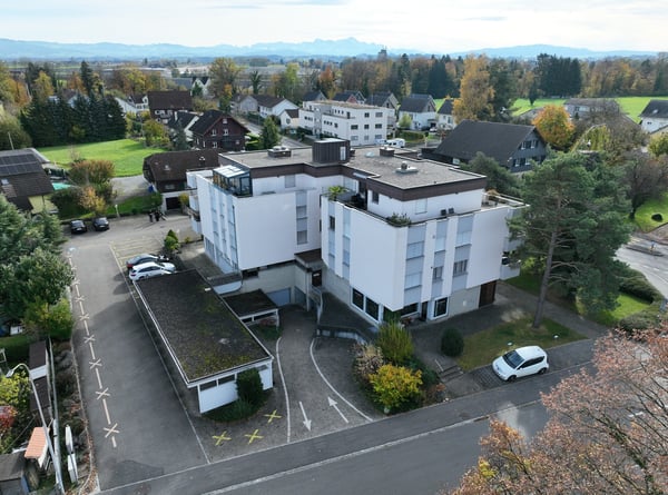 Wohnungspaket mit Potenzial inkl. Nebenobjekte vier Eigentumswohnung 2