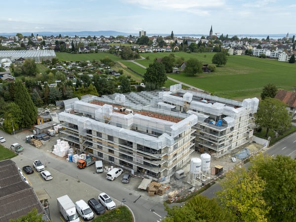 4.5-Zimmer-Attika mit 111m2 Wohnfläche und 52m2 Südwestterrasse - geho