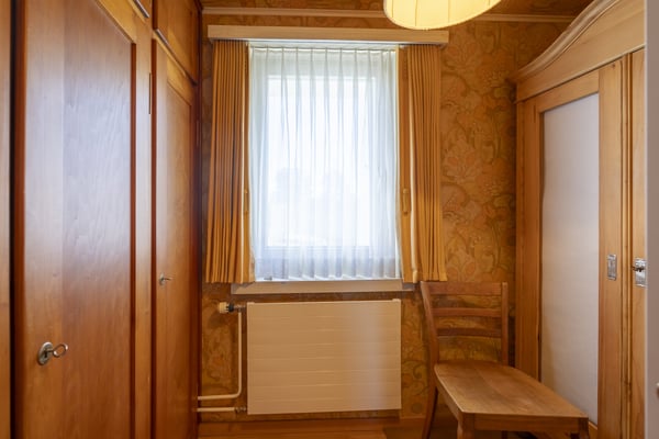 4.5-Zimmer Eckhaus mit Umschwung 8