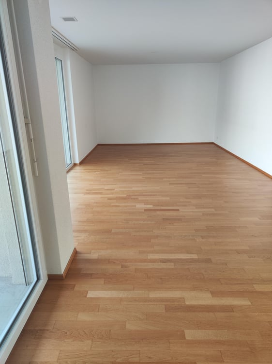Moderne 1.5-Zimmer-Wohnung mit Balkon in Oberuzwil 5