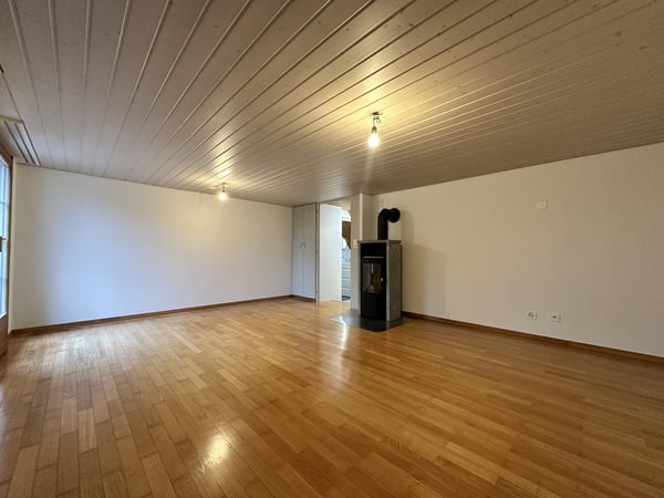 Charmante 2.5-Zimmer-Doppelhaushälfte 3