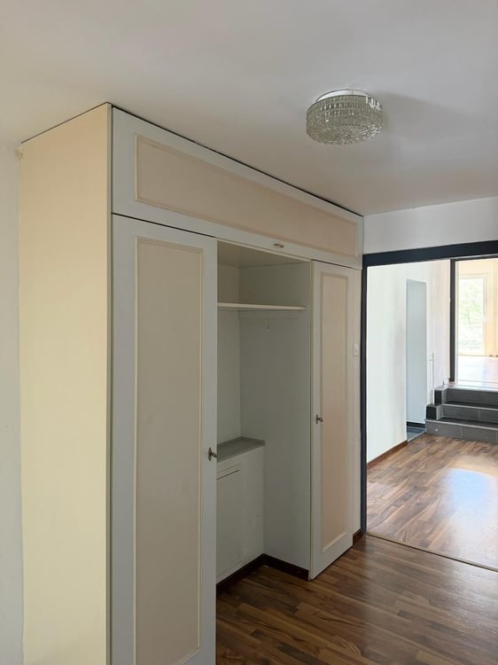 Einmalige Gelegenheit - 6-Zimmer-Wohnung an zentralster Lage 9