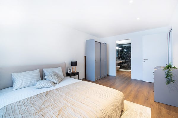 4.5-Zimmer-Wohnung Modernes Smart-Home im Grünen mit Gratis-Internet inklusive! 6