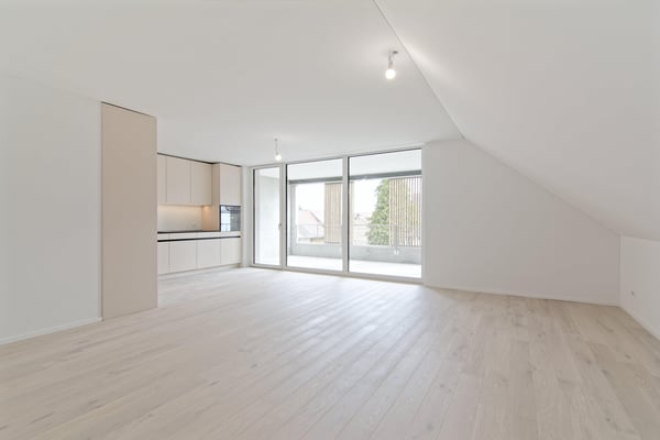 Attraktive 1.5-Zimmer-Dachgeschosswohnung mit zwei Loggien 3