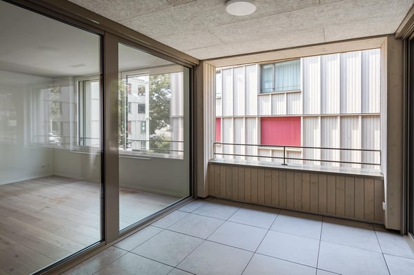 2.5 Zimmer-Dachwohnung mit Loggia und hohen Räumen 7