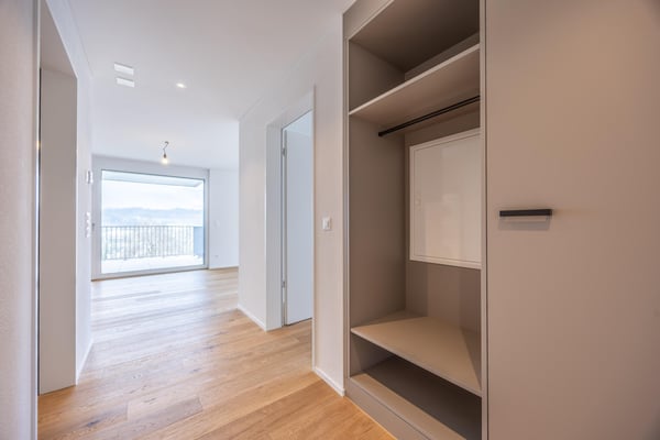 Helle und charmante 2.5 Zimmerwohnung 2