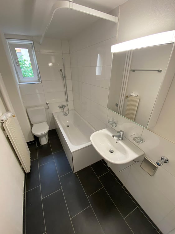 Helle 3.5-Zimmer-Wohnung mit Altbaucharme in St. Gallen 8