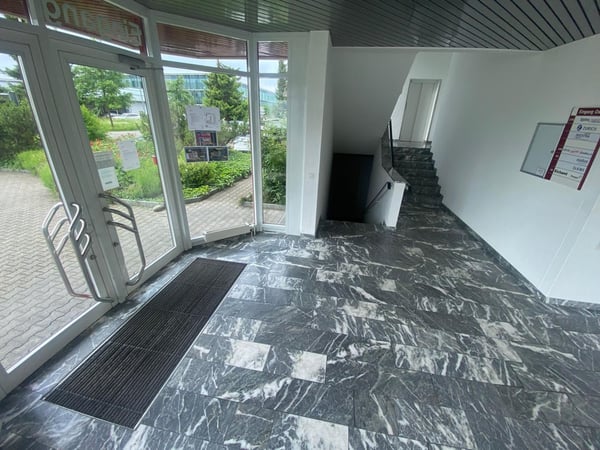Attraktive Büro- und Gewerbefläche mit integrierter Gastroküche an zentralem Standort in Weinfelden 9