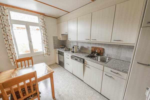 Wohn- und Gewerbeliegenschaft im Zentrum von Zweisimmen 4