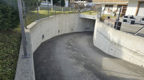 Einstellhallenplatz 3