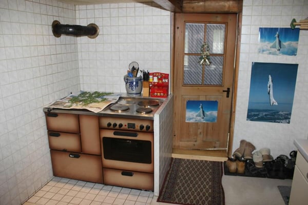 2- Familienwohnhaus mit Werkstatt und Baulandparzelle 3