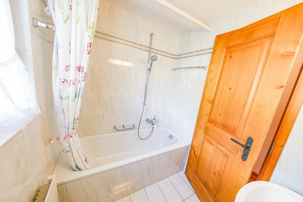 Gemütliche heimelige 1.5- Zimmerwohnung im Erdgeschoss 8