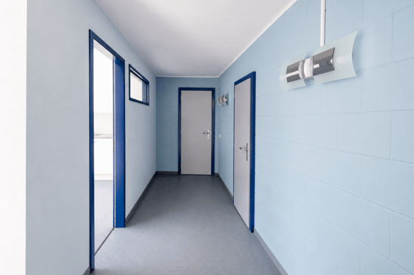 Grosszügige Räumlichkeit mit Potenzial zur 3.5 - 4.5-Zimmerwohnung an zentraler Lage 4