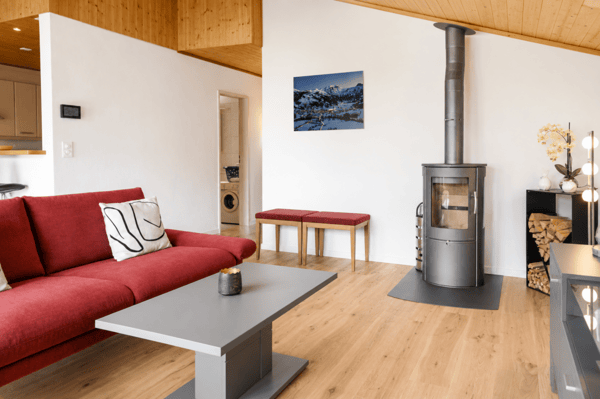 Helle 2.5- Zimmerwohnung im Dachgeschoss mit Südbalkon, Zusatzzimmer und Einstellhallenplatz Mittlere Aegertenstrasse 3