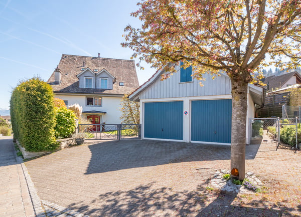 Charmantes Landhaus mit Gartenidylle 5