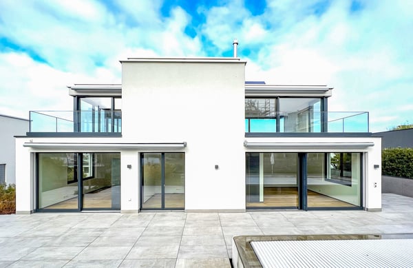 Exklusives Haus mit Pool und Seesicht. 2