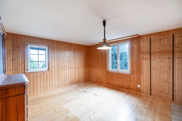 Charmantes Riegelhaus mit Stall und grosszügigem Umschwung 9