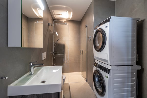 Wünschen Sie sich eine frisch renovierte Wohnung mit Seeblick? 9