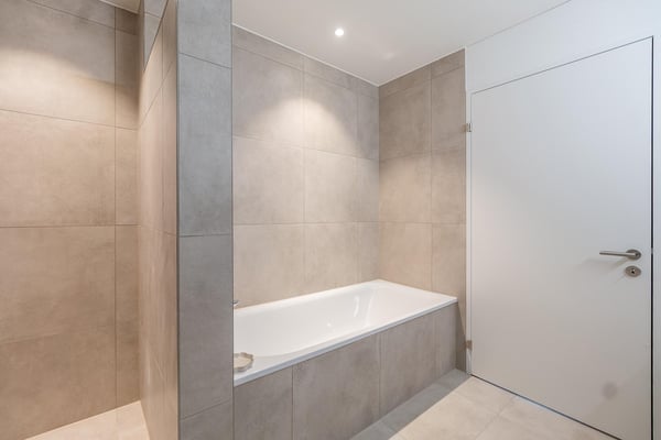 Top moderne Neubauwohnung in der sandgass.ch 8