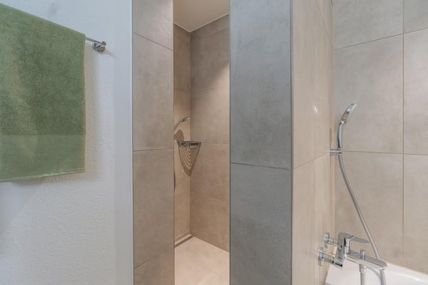 Top moderne Neubauwohnung in der sandgass.ch 9