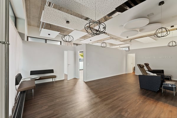 Kosmetik, Beratung oder Verkauf im Salmenpark 3