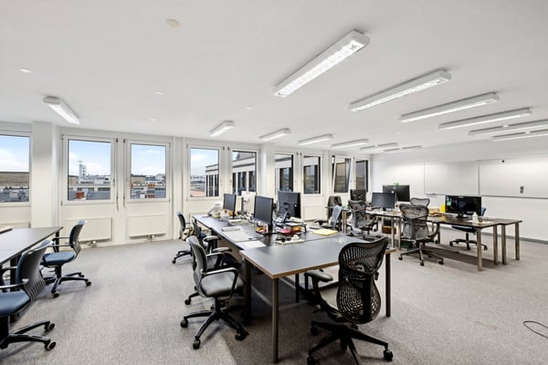 Surface de bureaux de 200 m2 environ au coeur du quartier des Bains 9