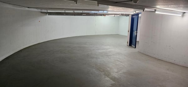 Dépôt proche du Flon 6