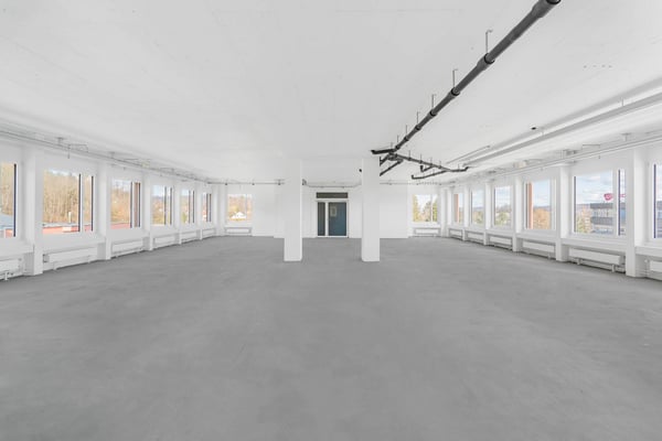Arbeiten an bestens erschlossener Lage am Stadtrand von Zürich 3