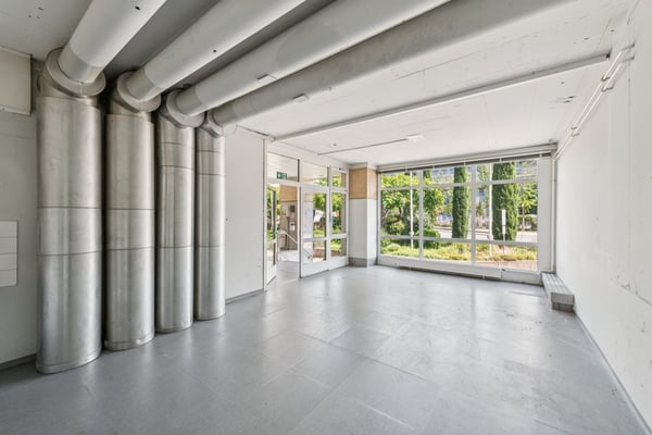 Kleine Werkstatt / Gewerberaum mit Rampe 8