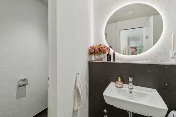 Büro an beliebter Einkaufsstrasse - Nachmieter gesucht 8