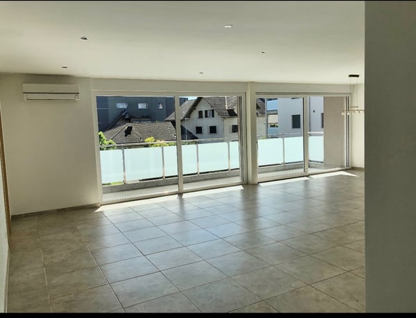 WG-Zimmer in einer 4.5Zimmer Wohnung Zu vermietet 1