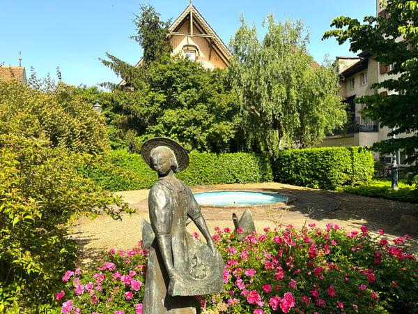 Loft-Wohnung mit Garten direkt am Rhein 3