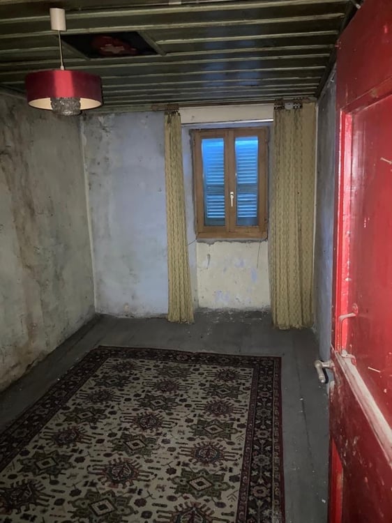 Rustico di tre piani in centro 5