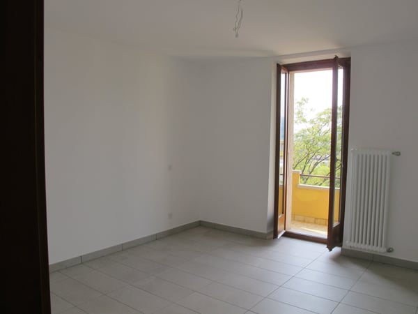 Affittasi a Mendrisio 1.5 Locali, 1P, entrata indipendente 4