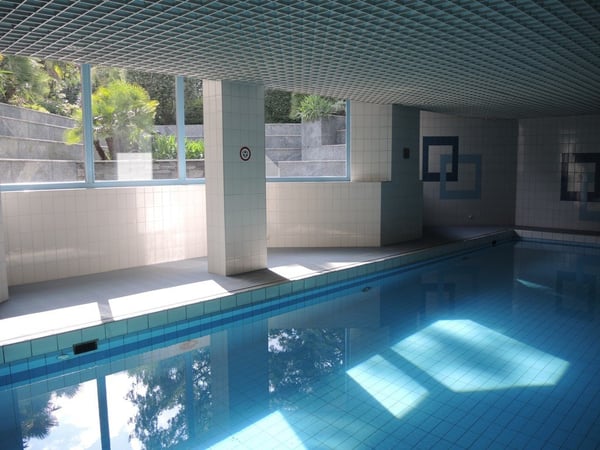 Wunderschönes Apartment mit Innenpool in Via Lido 2