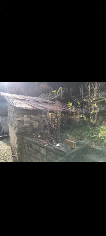 Vendo stalla da ristrutturare in rustico 2