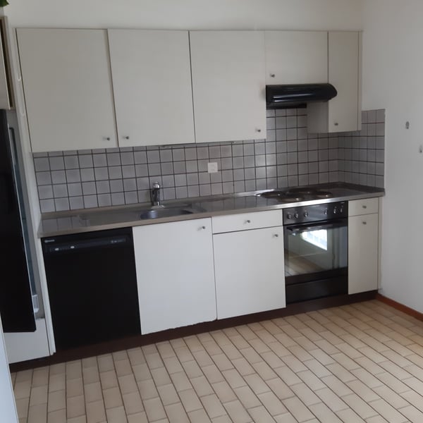 Castione zona ben servita e soleggiata 2