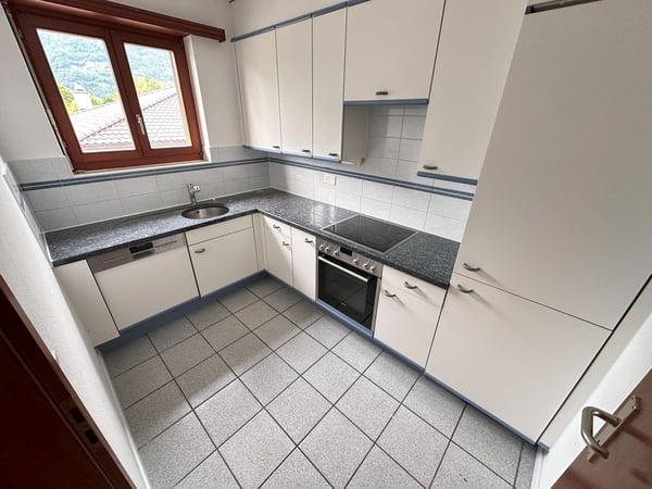 Appartamento 1.5 - doppi servizi, 2 posteggi 3