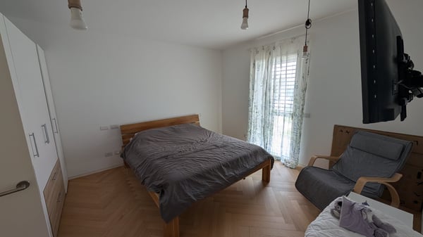 Moderno Appartamento 1.5 con Giardino, Terrazze e Piscina 3