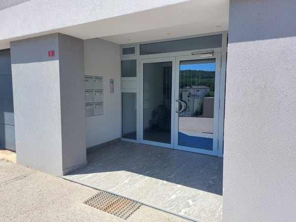 Tesserete, affittasi app. 1.5 locali al primo piano, nr.1 4