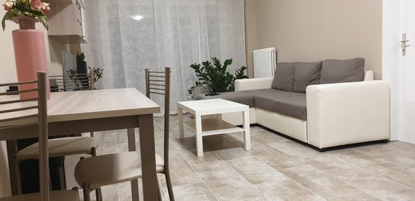 1.5 locali libero da subito. 2