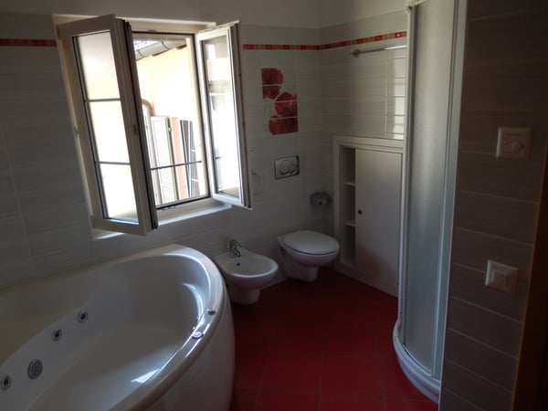 Affittasi APPARTAMENTO MANSARDATO locali 1 5