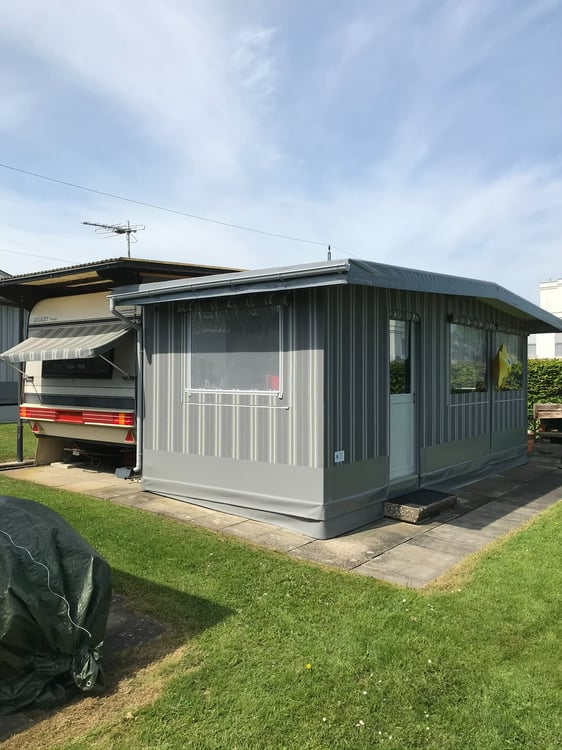 Fester Wohnwagenvorbau (630 x 250 cm) zu verkaufen 1