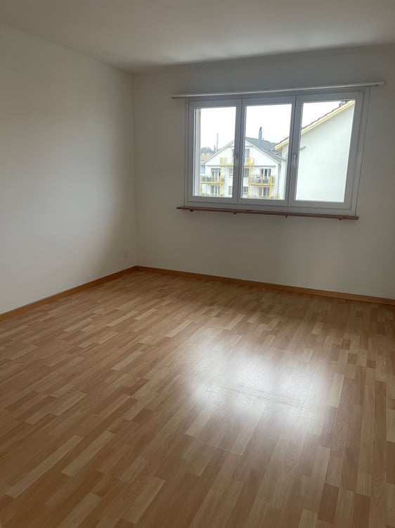 1.5 Zimmerwohnung in Bassersdorf 2