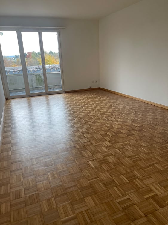 1.5 Zimmerwohnung in Bassersdorf 3
