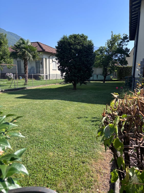 Casa e terreno da vendere a Giubiasco 2