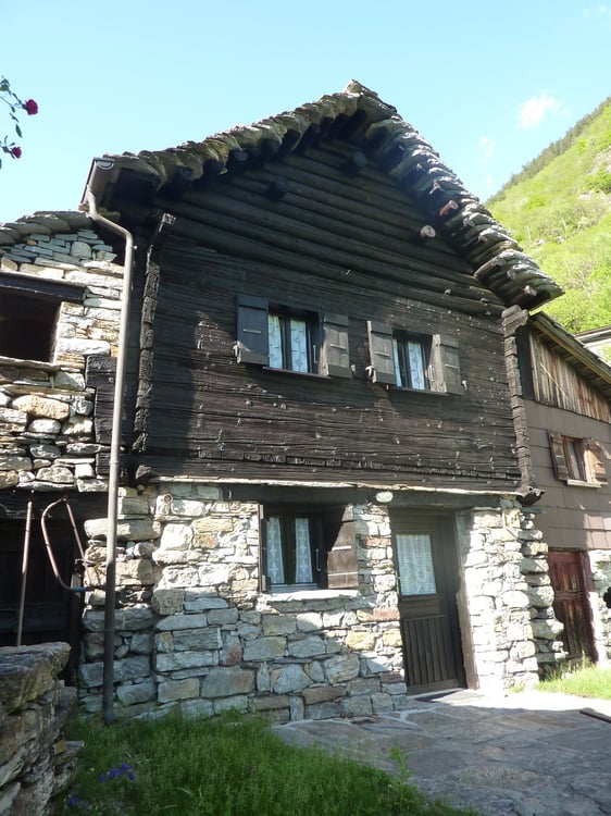 Affittasi rustico a Pontironetto (monti di Biasca) 1