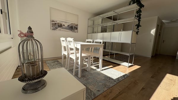 Möbl. 2 2/2-Z.-W. mit Internet/TV/Garagenplatz (temporär) 4