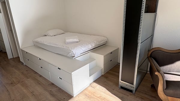 Möbl. 2 2/2-Z.-W. mit Internet/TV/Garagenplatz (temporär) 5