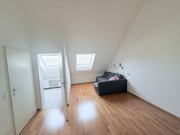 Modernes 1.5-Zimmer-Reihenfamilienhaus mit Garten 5